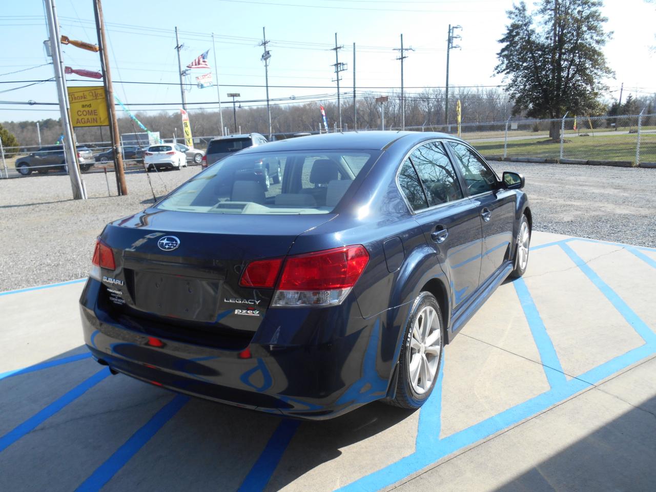 Subaru Legacy 2.5i Premium 2013