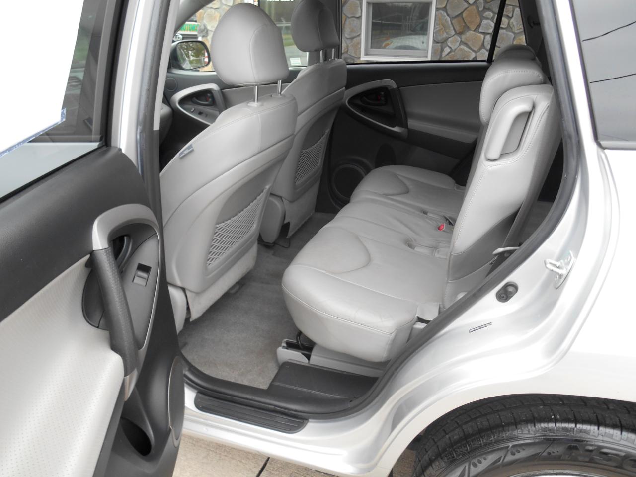 Toyota RAV4 Limited I4 4WD 2008