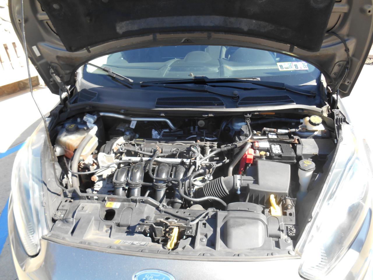 Ford Fiesta SE Sedan 2014