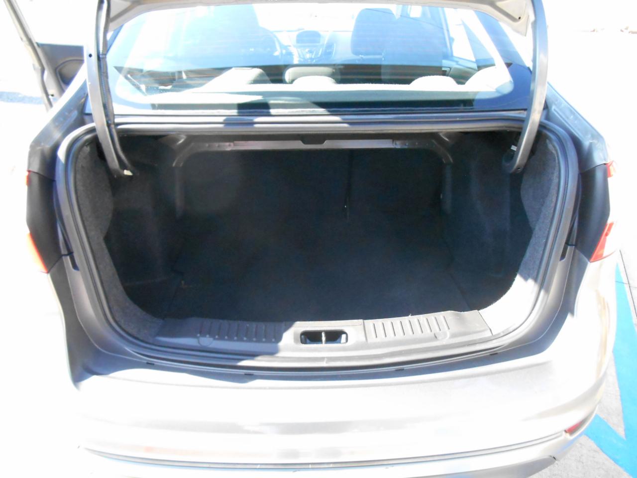 Ford Fiesta SE Sedan 2014