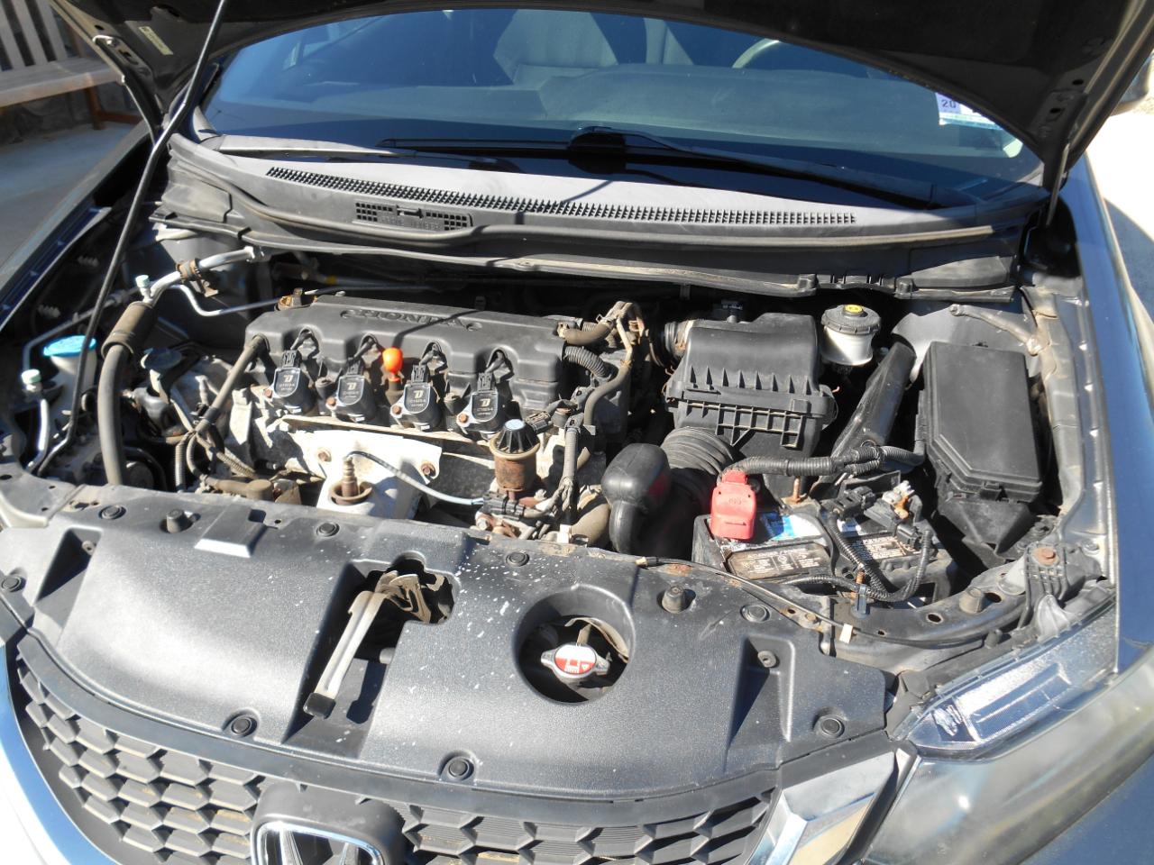 Honda Civic LX Sedan 5-Speed AT 2013