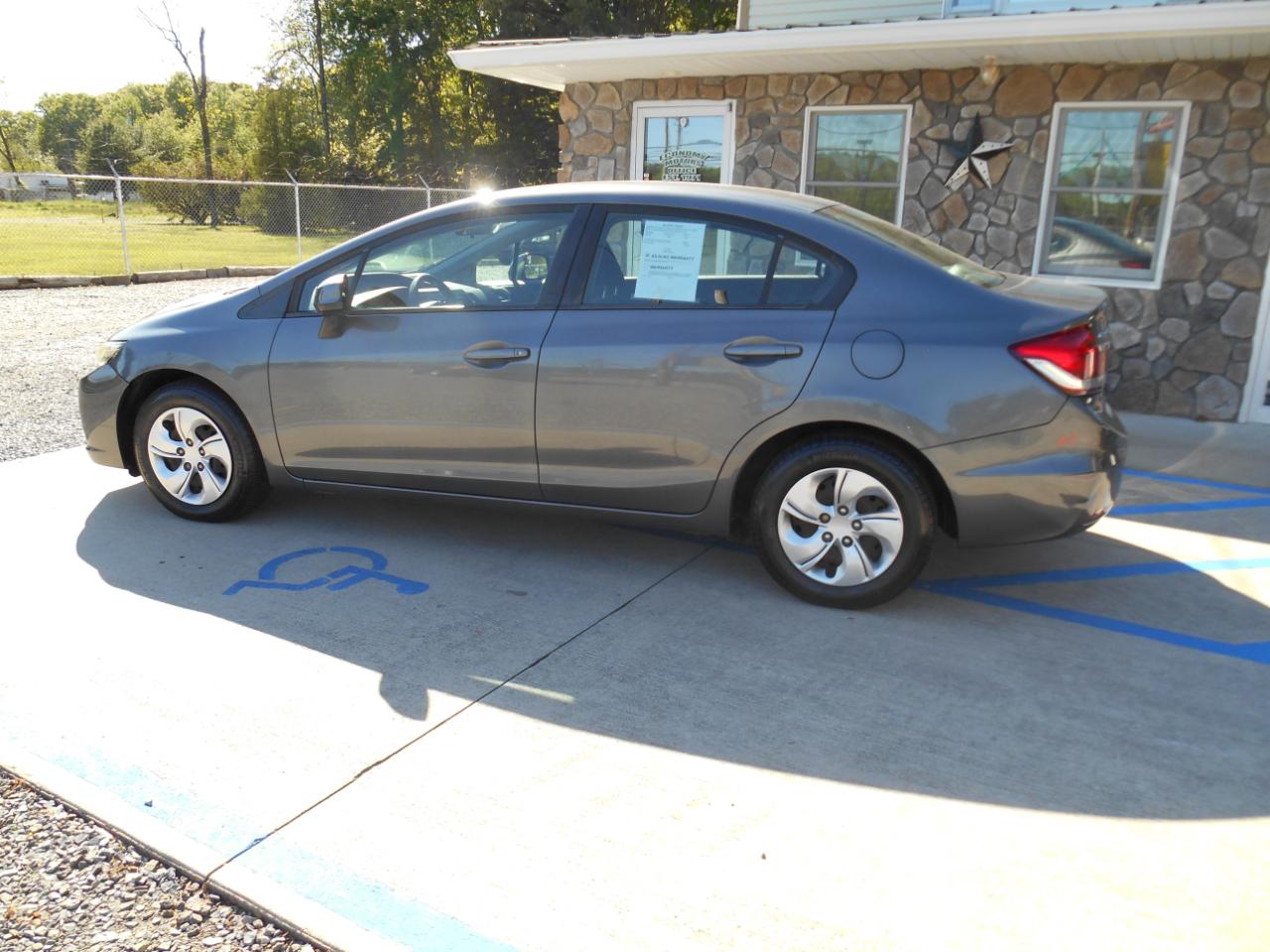 Honda Civic LX Sedan 5-Speed AT 2013