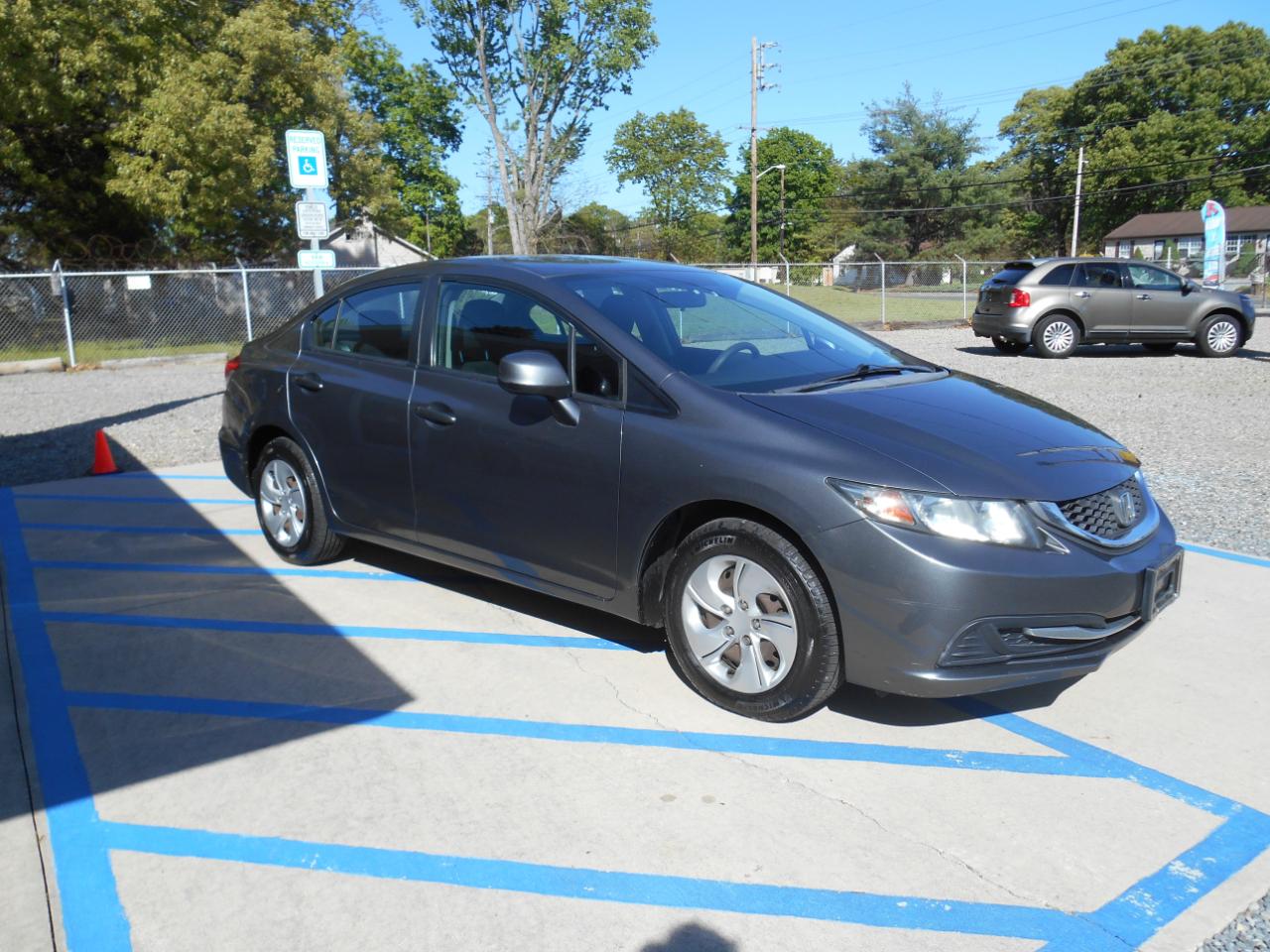 Honda Civic LX Sedan 5-Speed AT 2013