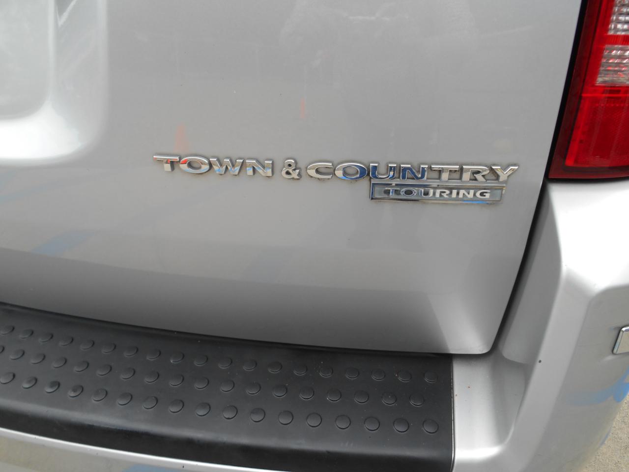 Chrysler Town & Country Touring 2010