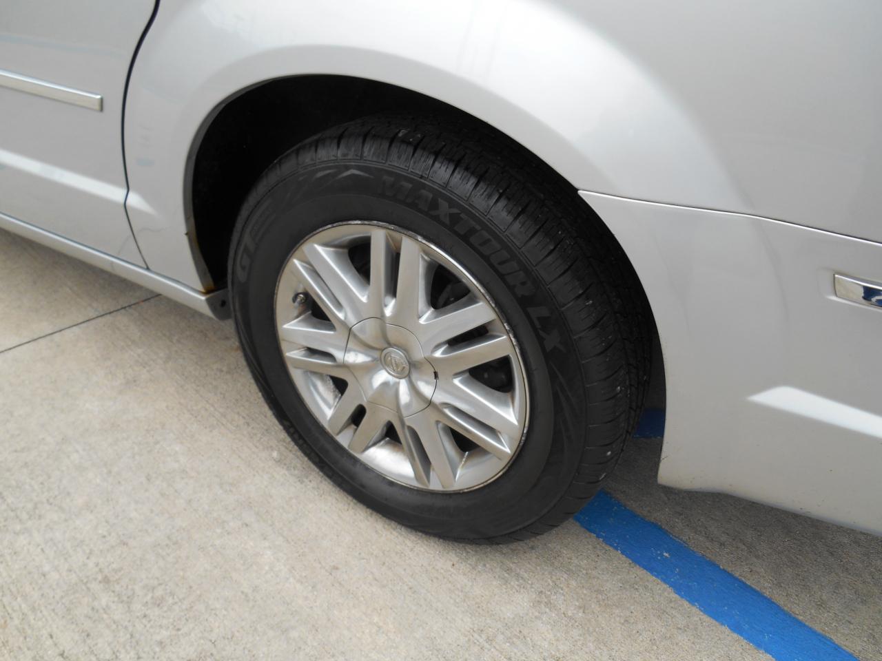 Chrysler Town & Country Touring 2010