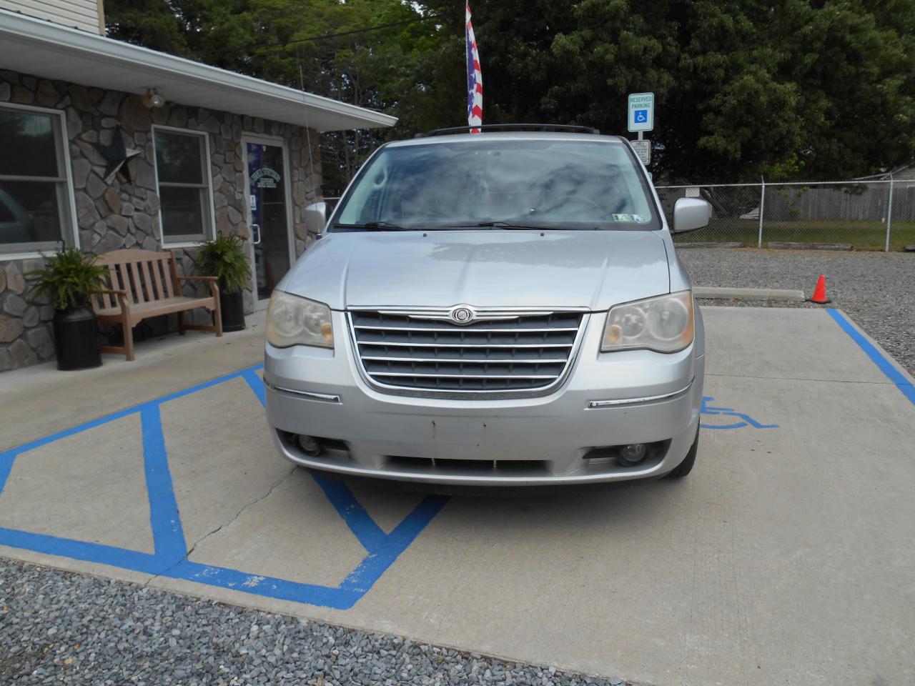 Chrysler Town & Country Touring 2010