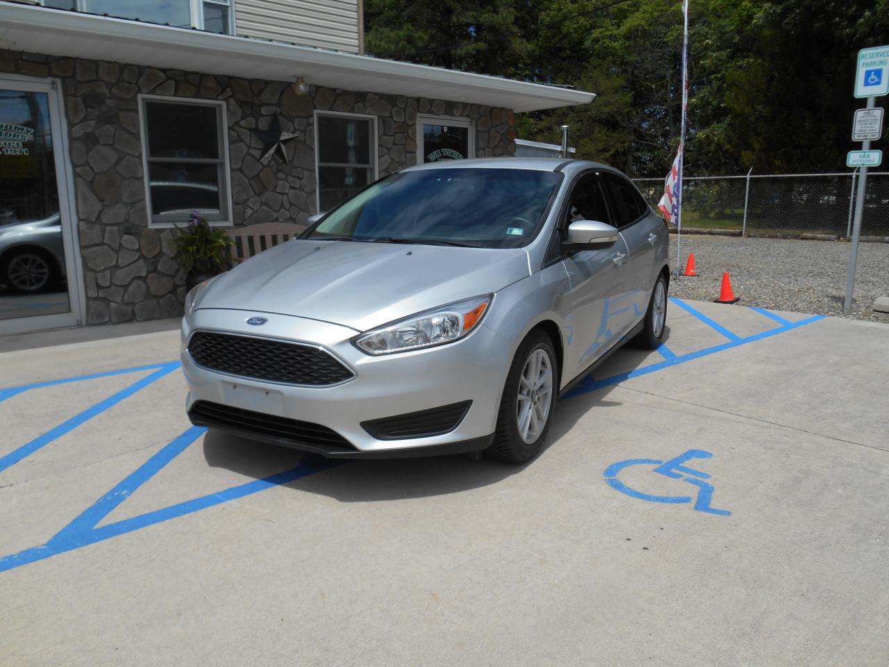 Ford Focus SE Sedan 2018