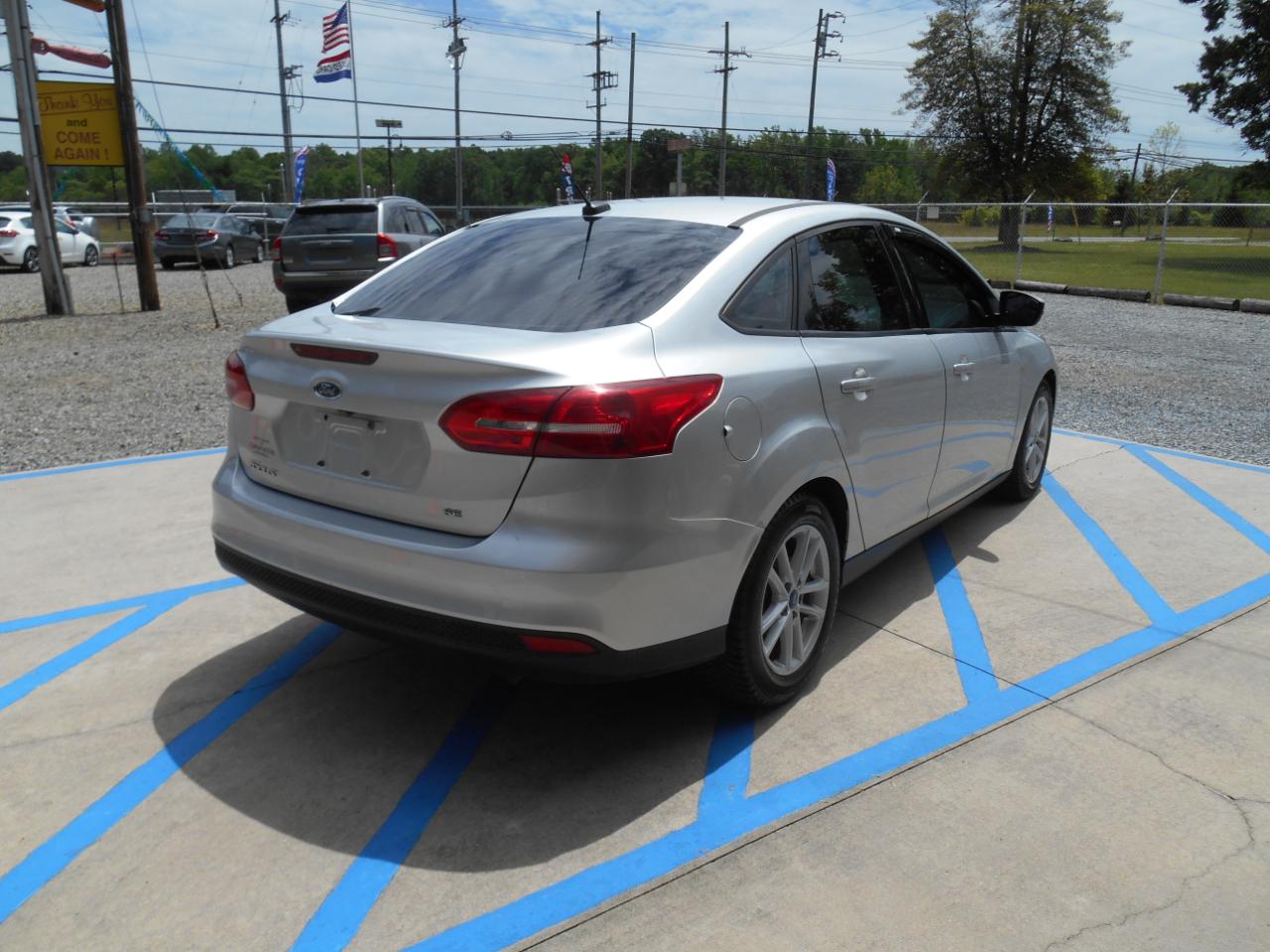 Ford Focus SE Sedan 2018