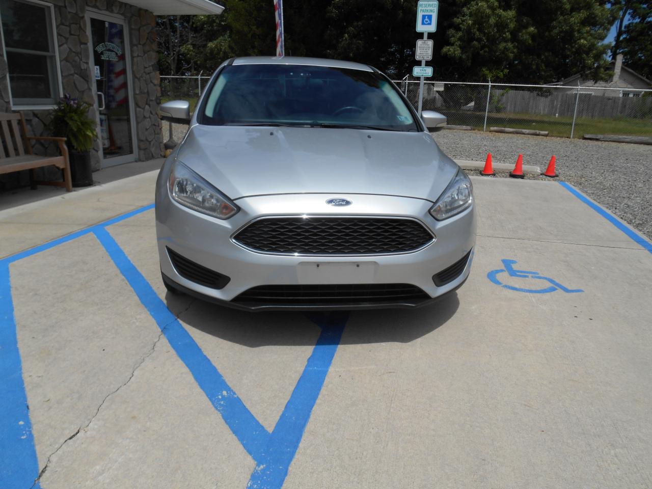 Ford Focus SE Sedan 2018