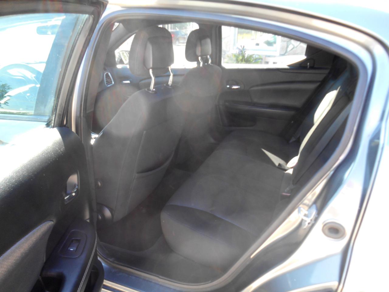 Dodge Avenger SE 2013