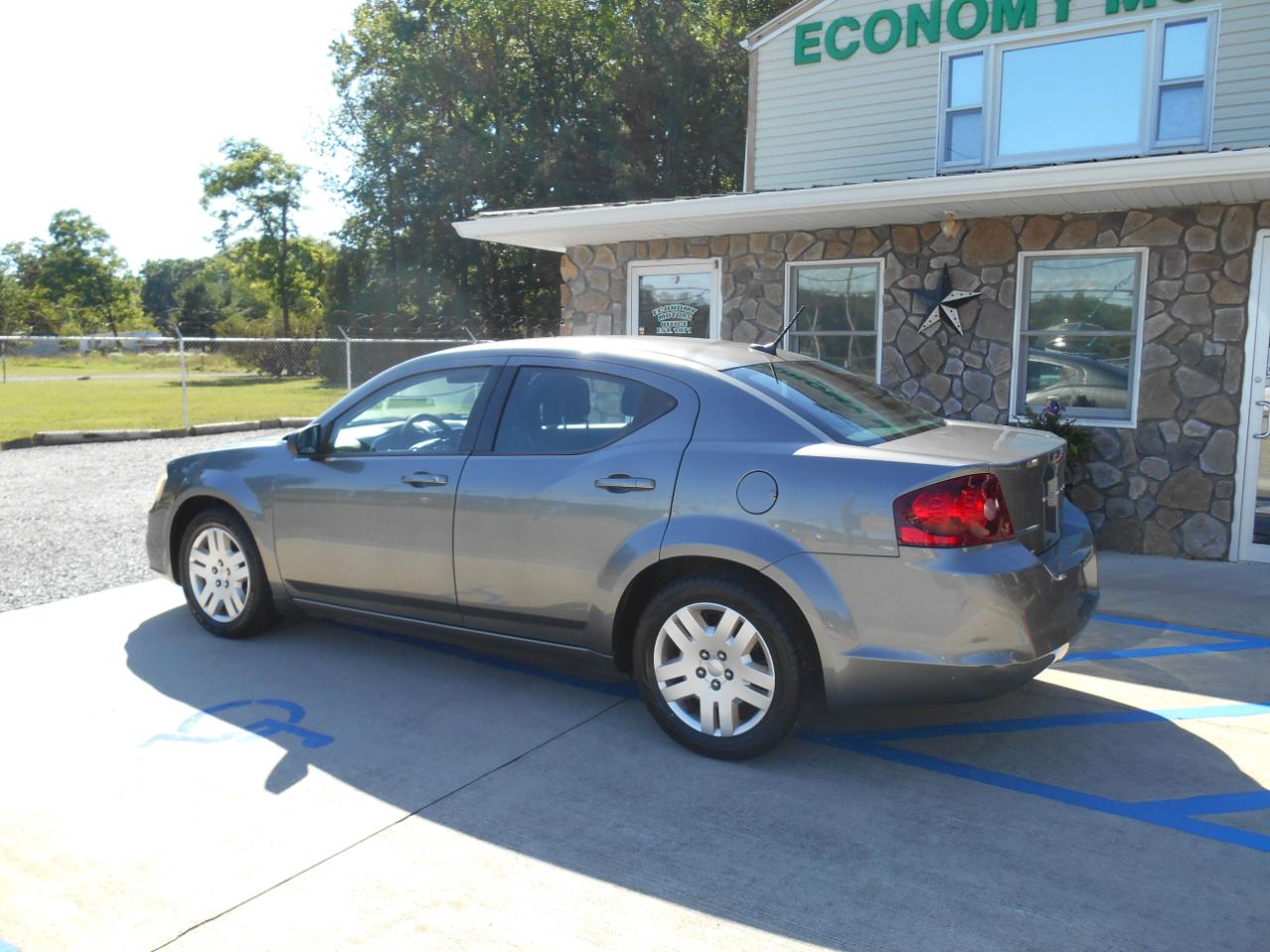 Dodge Avenger SE 2013