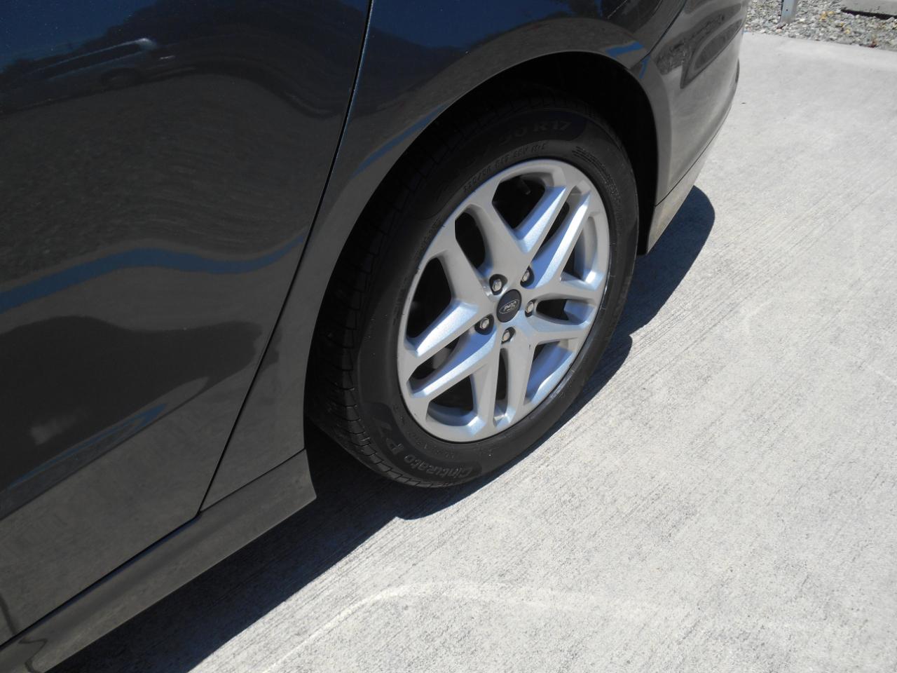 Ford Fusion SE 2016