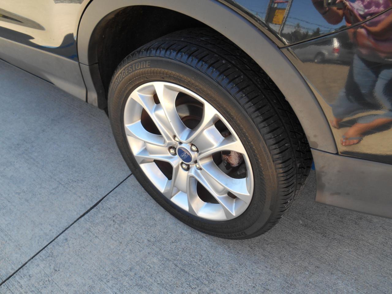 Ford Escape SEL FWD 2013