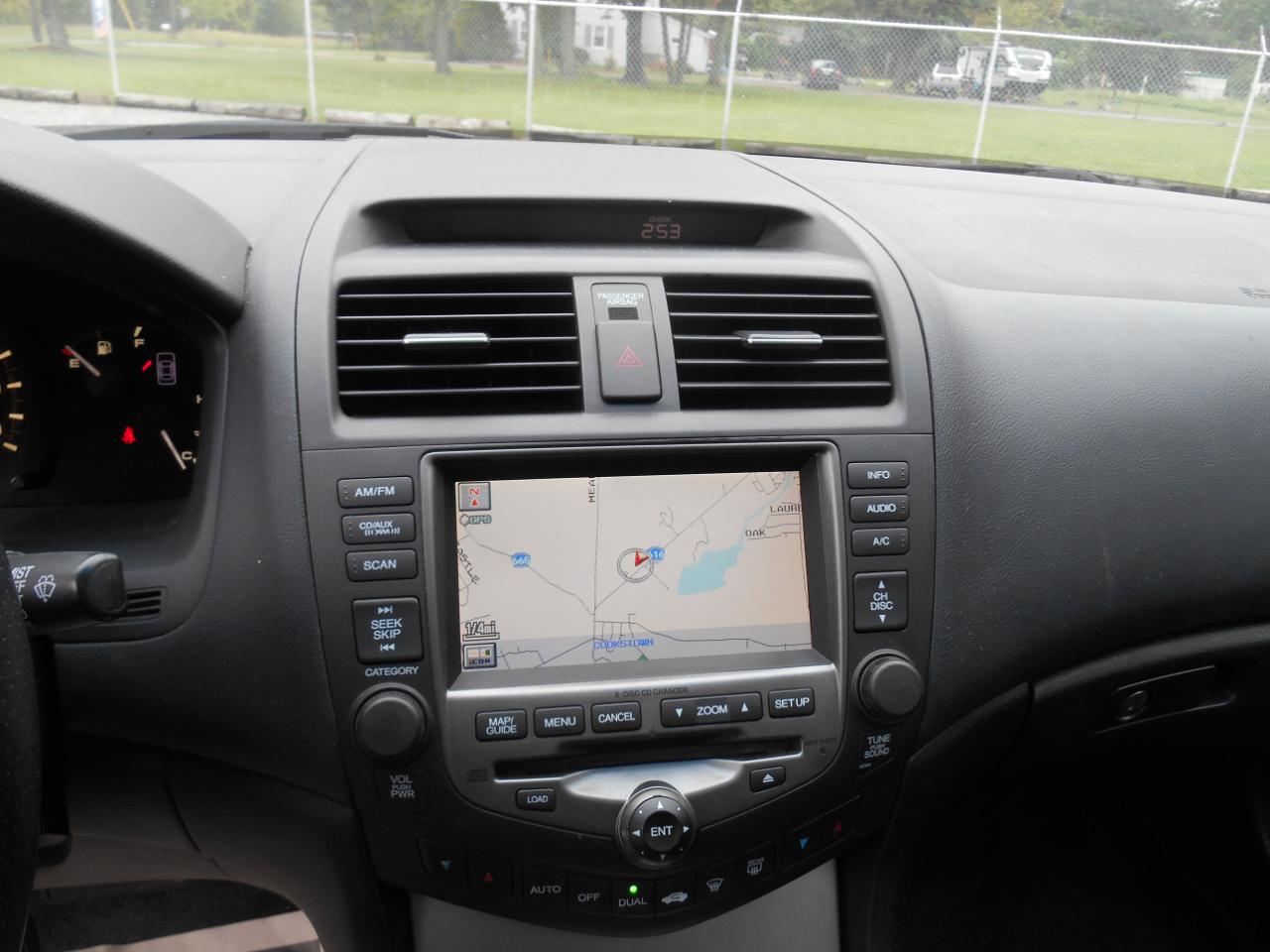 Honda Accord EX V-6 Sedan AT w/ Nav System/ XM Radio 2006