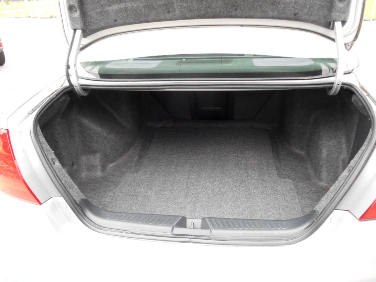 Honda Accord EX V-6 Sedan AT w/ Nav System/ XM Radio 2006