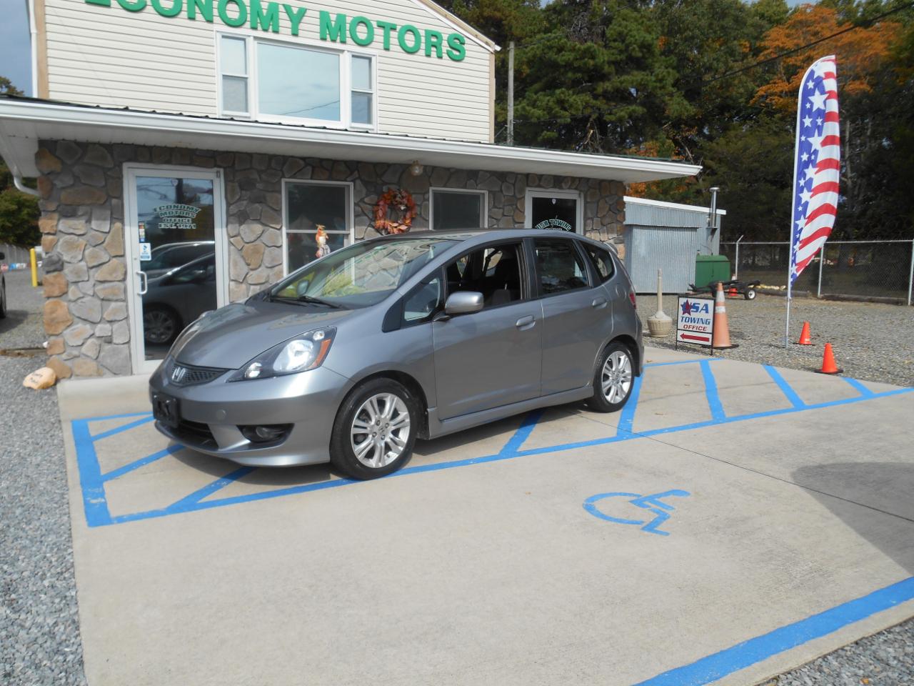 Honda Fit Sport 5-Speed MT 2010