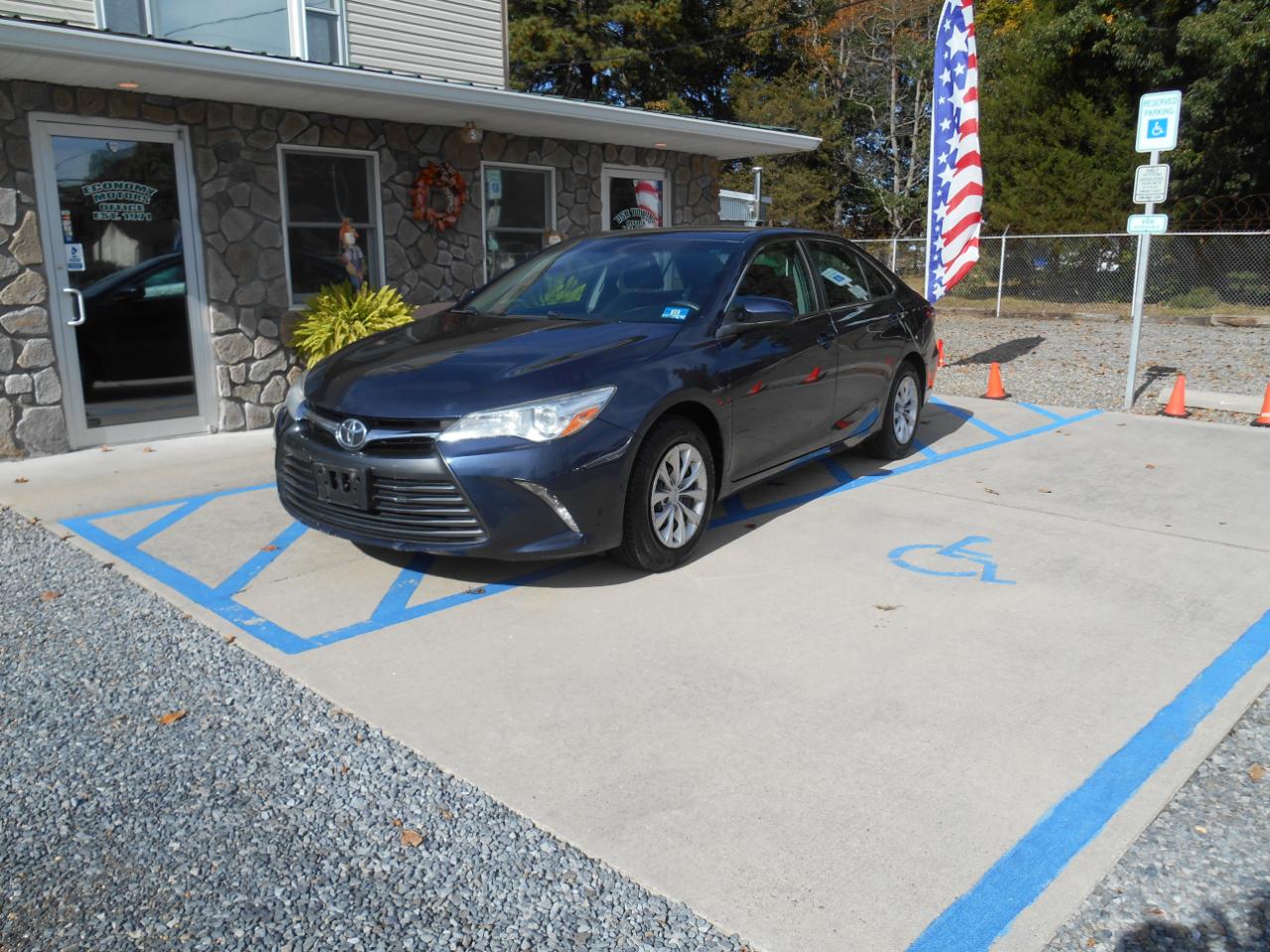 Toyota Camry LE 2017