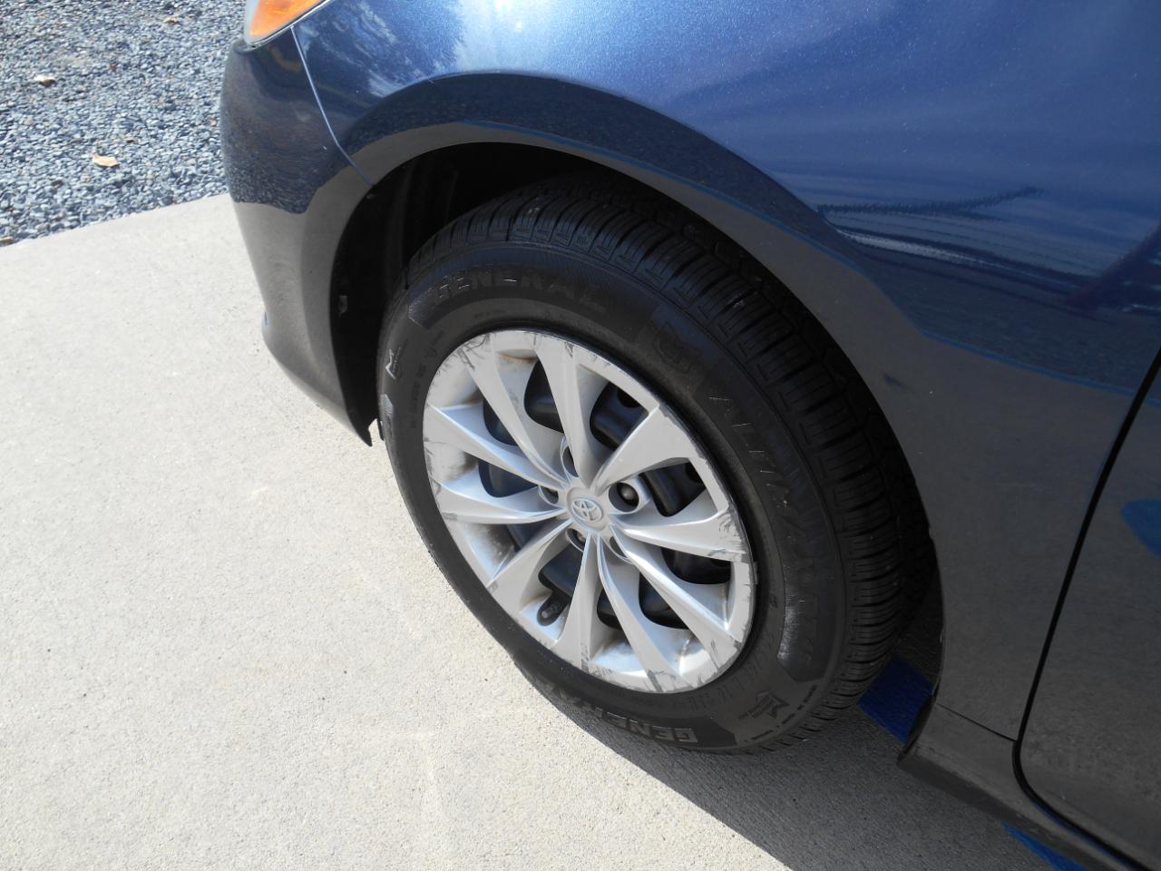 Toyota Camry LE 2017