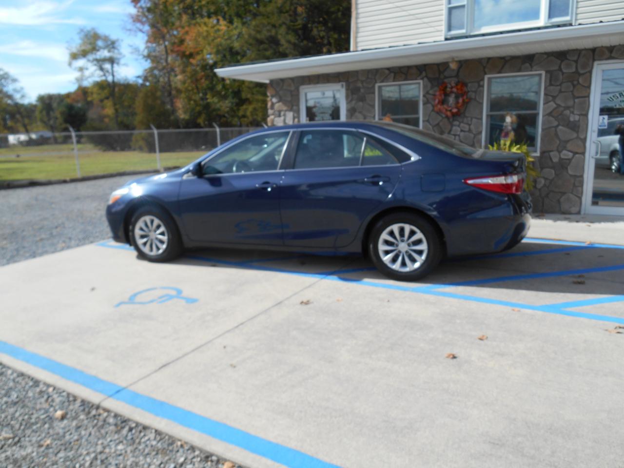 Toyota Camry LE 2017