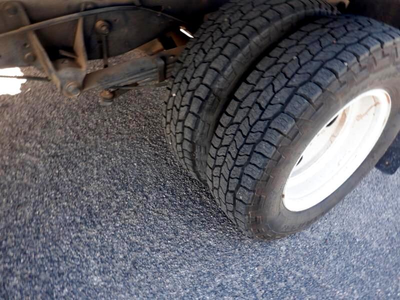 Ford Econoline E-350 Super Duty 2014