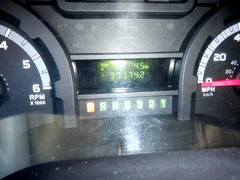 Ford Econoline E-350 Super Duty 2014