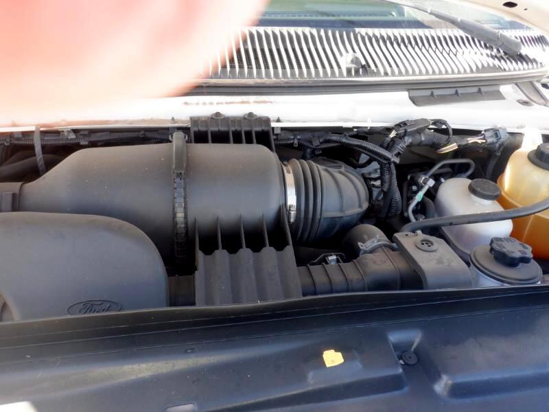 Ford Econoline E-350 Super Duty 2014