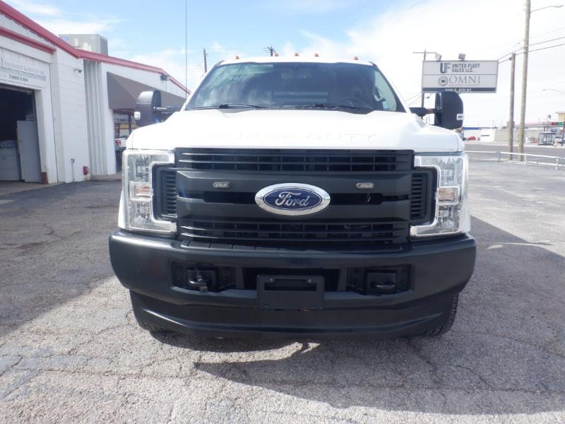 Ford F-350 SD XL Crew Cab Long Bed DRW 4WD 2019