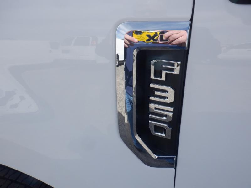 Ford F-350 SD XL Crew Cab Long Bed DRW 4WD 2019