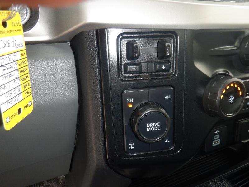 Ford F-250 SD XLT Crew Cab 4WD 2024
