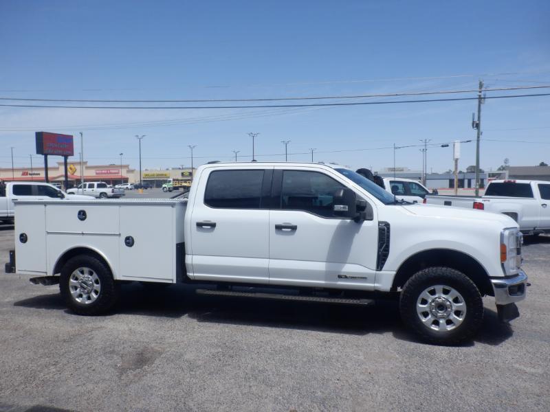 Ford F-250 SD XLT Crew Cab 4WD 2023