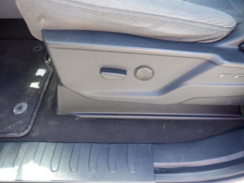 Ford F-250 SD XLT Crew Cab 4WD 2023