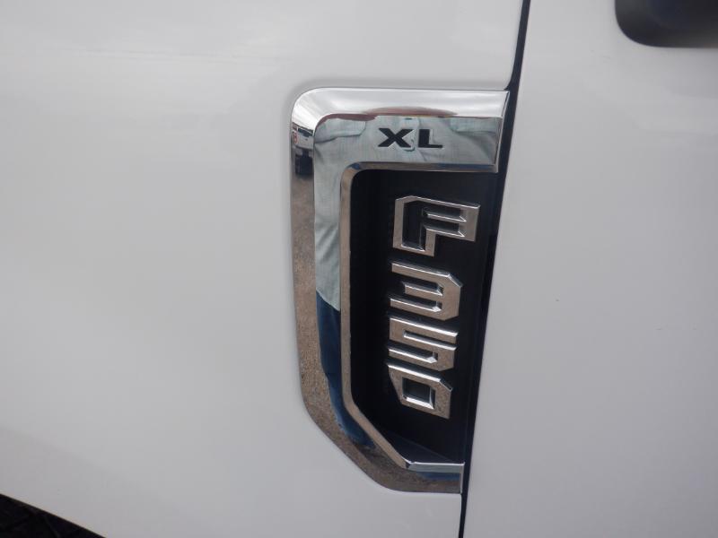 Ford F-350 SD XL SuperCab Long Bed 4WD DRW 2020
