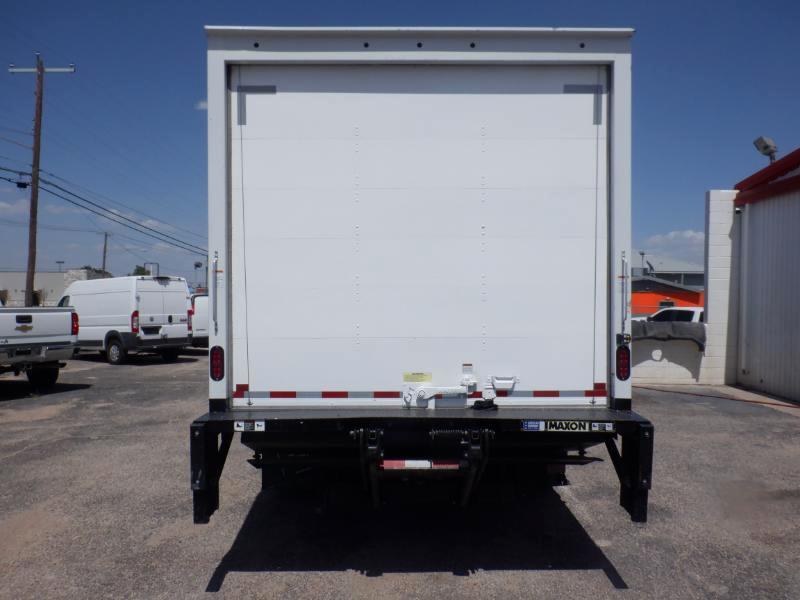 Ford Econoline E-350 Super Duty 2024