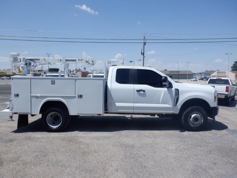 Ford F-350 SD XL SuperCab Long Bed 4WD DRW 2024