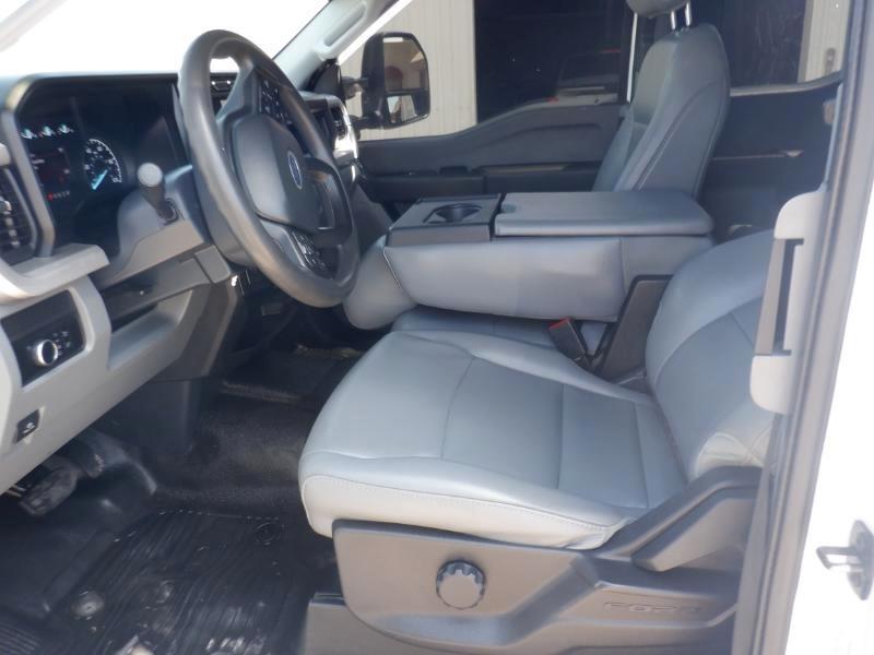 Ford F-350 SD XL SuperCab Long Bed 4WD DRW 2024