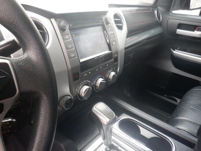 Toyota Tundra SR5 5.7L V8 FFV CrewMax 4WD 2016