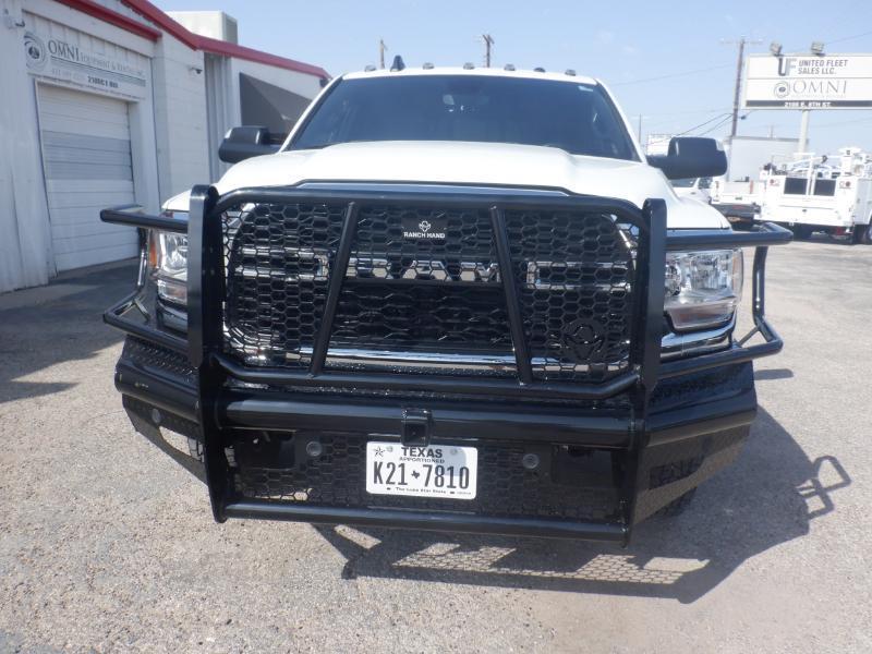 RAM 3500 Tradesman Crew Cab 4WD DRW 2022