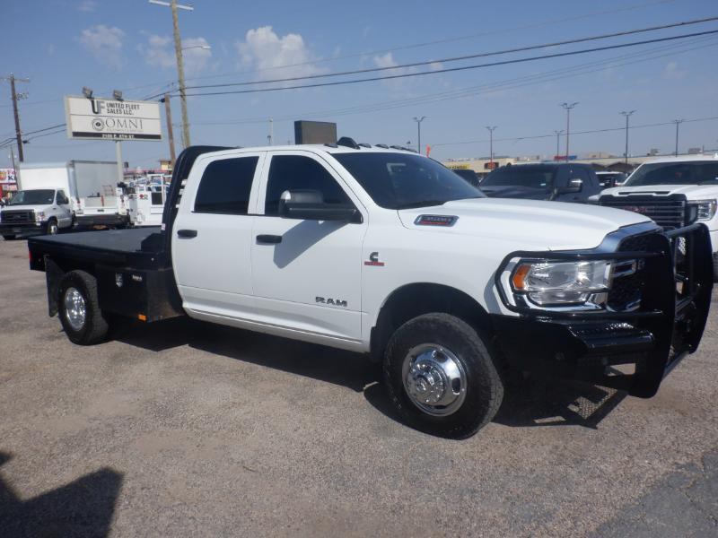 RAM 3500 Tradesman Crew Cab 4WD DRW 2022