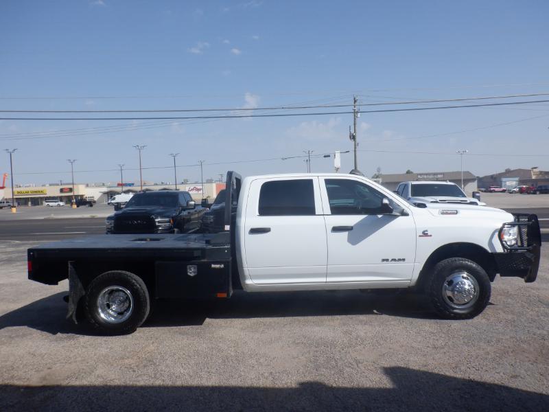 RAM 3500 Tradesman Crew Cab 4WD DRW 2022