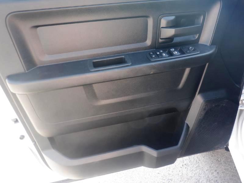 RAM 3500 Tradesman Crew Cab 4WD DRW 2022