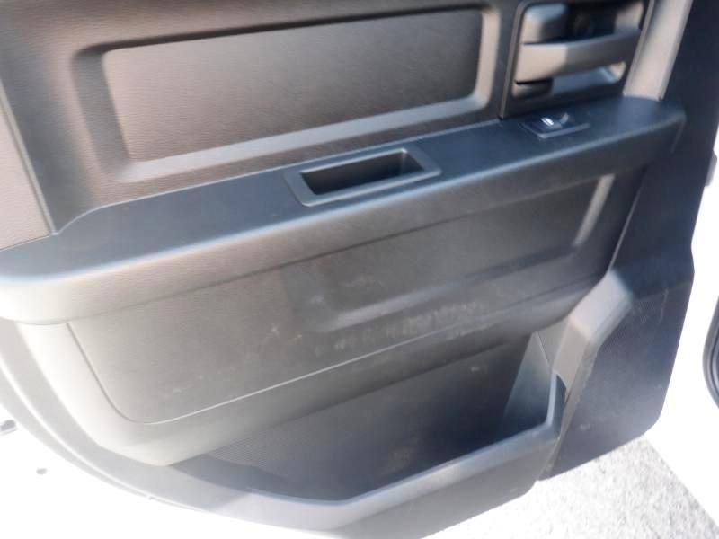 RAM 3500 Tradesman Crew Cab 4WD DRW 2022