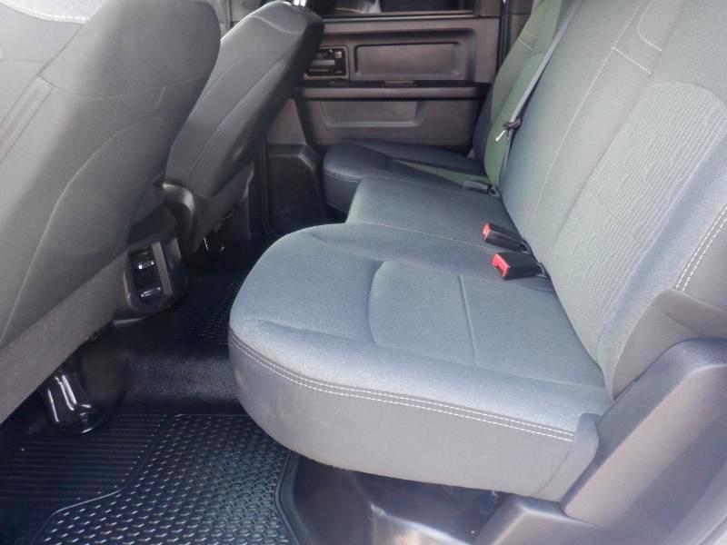 RAM 3500 Tradesman Crew Cab 4WD DRW 2022