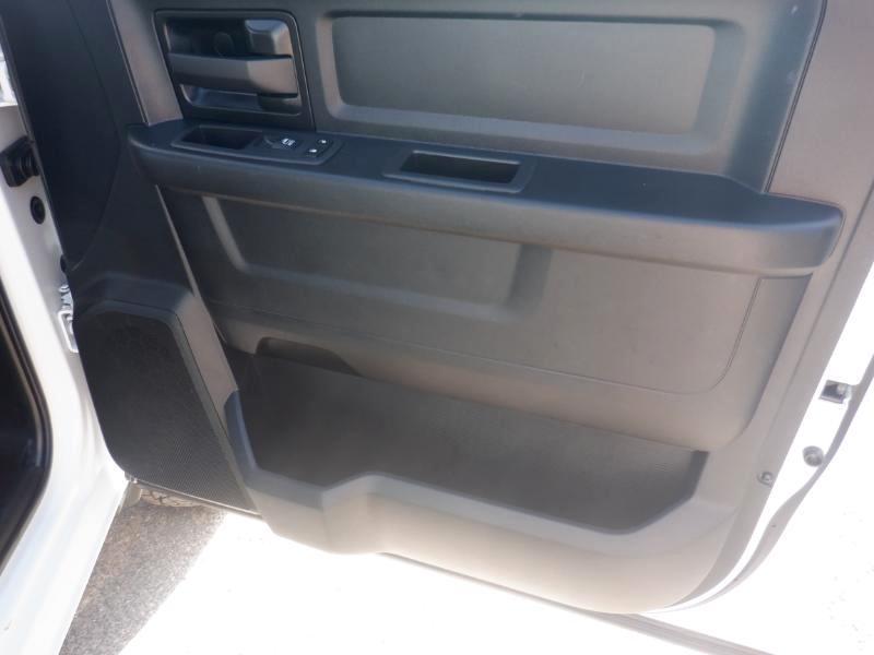 RAM 3500 Tradesman Crew Cab 4WD DRW 2022