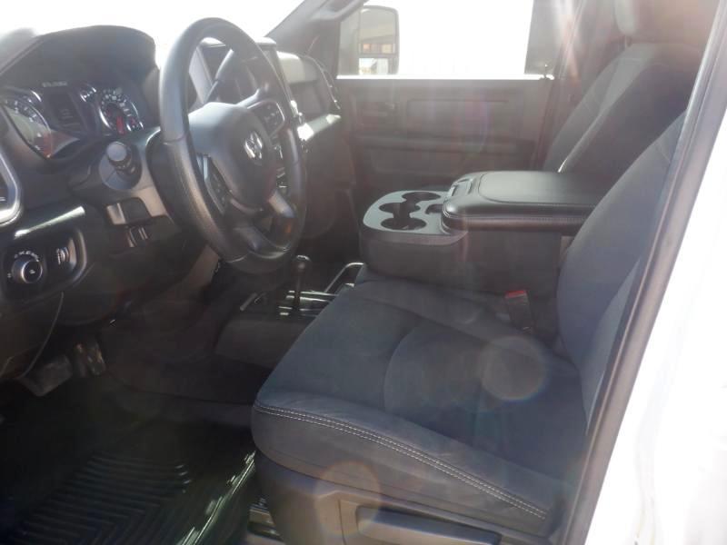 RAM 2500 Tradesman Crew Cab SWB 4WD 2024