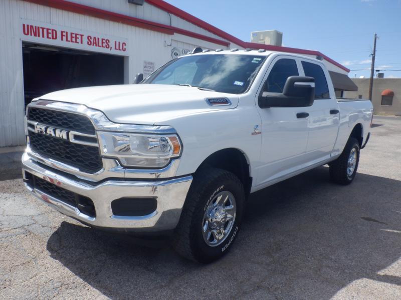 RAM 2500 Tradesman Crew Cab SWB 4WD 2024