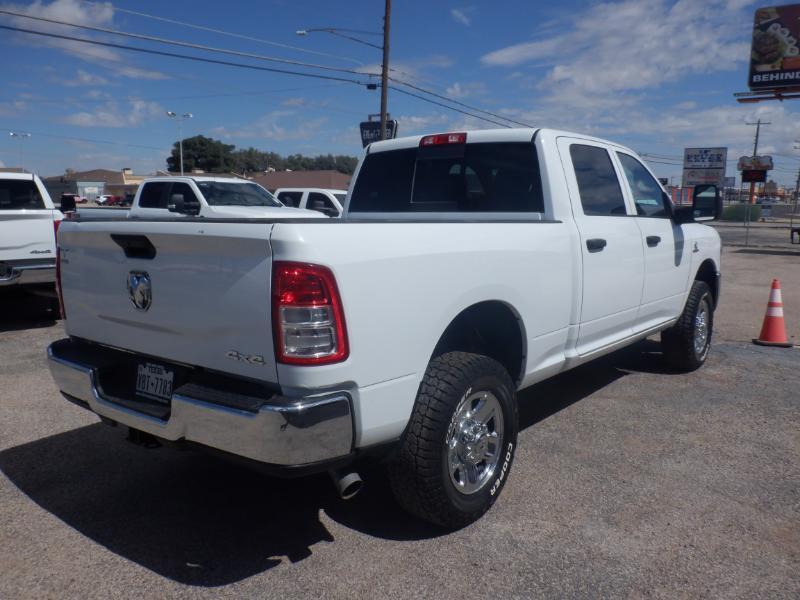 RAM 2500 Tradesman Crew Cab SWB 4WD 2024