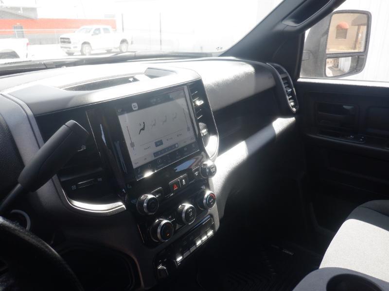 RAM 2500 Tradesman Crew Cab SWB 4WD 2024