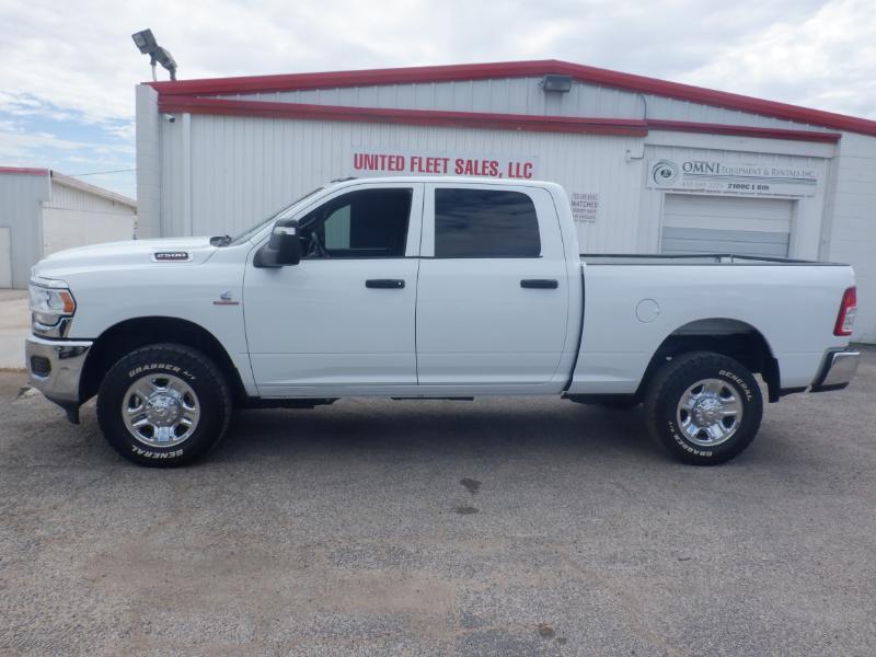 RAM 2500 Tradesman Crew Cab SWB 4WD 2023