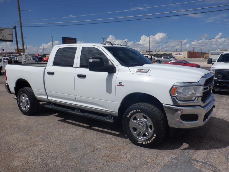 RAM 2500 Tradesman Crew Cab SWB 4WD 2023