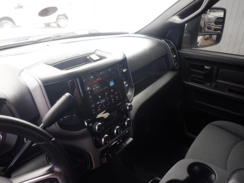RAM 2500 Tradesman Crew Cab SWB 4WD 2023